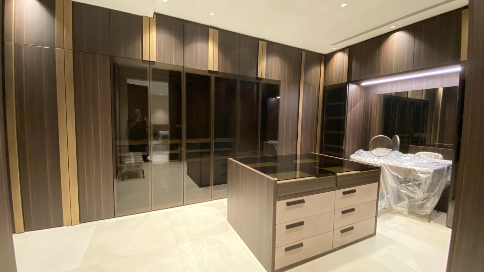 Wardrobes 19