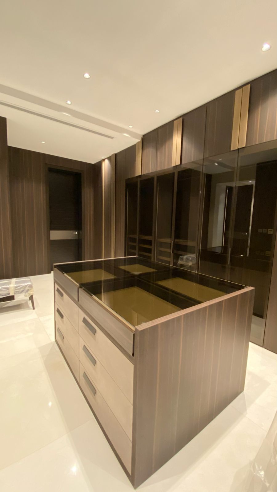 Wardrobes 21